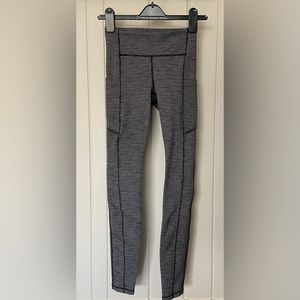 LULULEMON grey herringbone leggings 28”